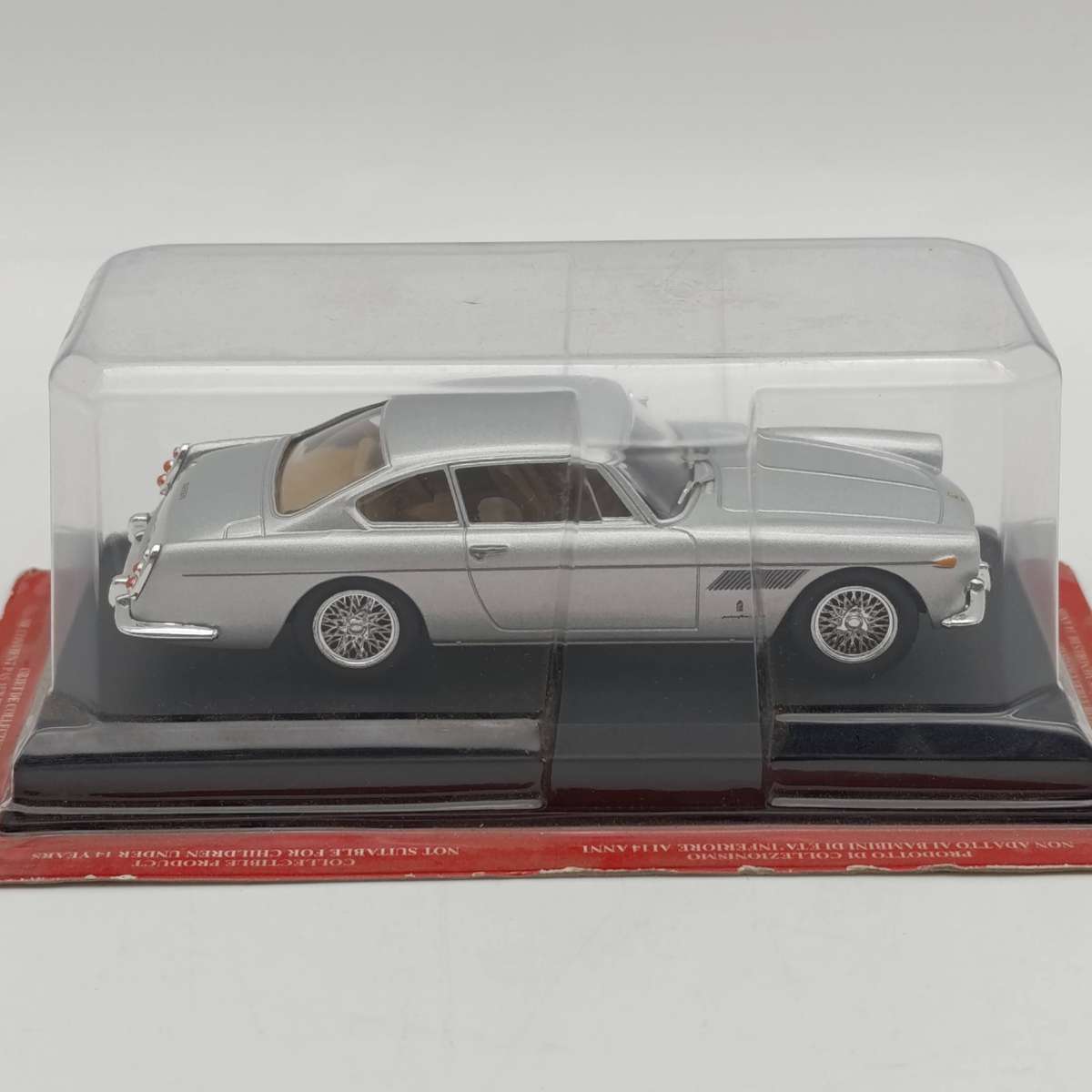 1960 Ferarri 250 GTE 2+2 die-cast model car - scale 1/43