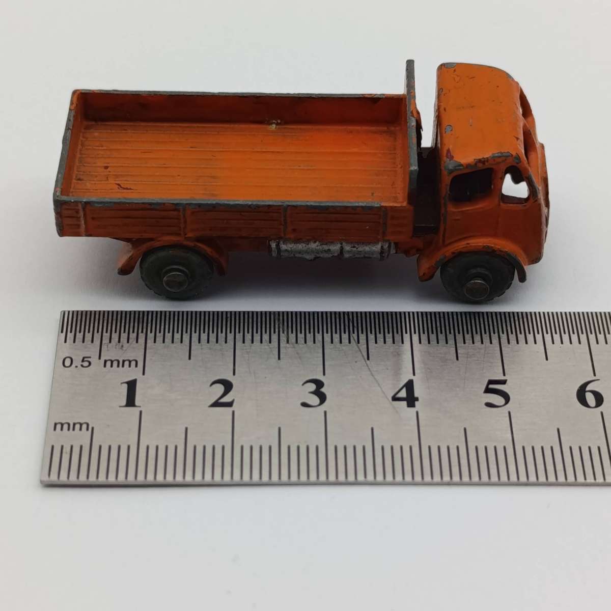 Lesney Moko Matchbox Leyland Forward Control Lorry die-cast toy car