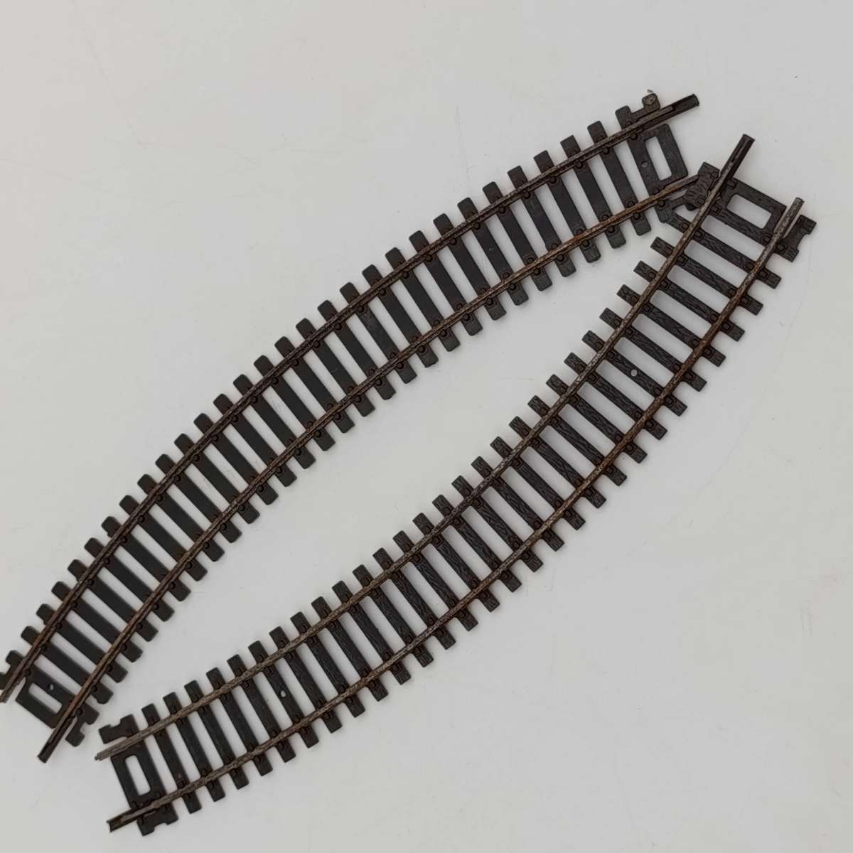 Lot of 15 Lima HO scale curved railway tracks
