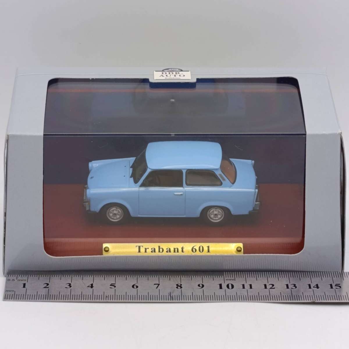 DDR Auto Trabant 601 die-cast model car in box - scale 1/43