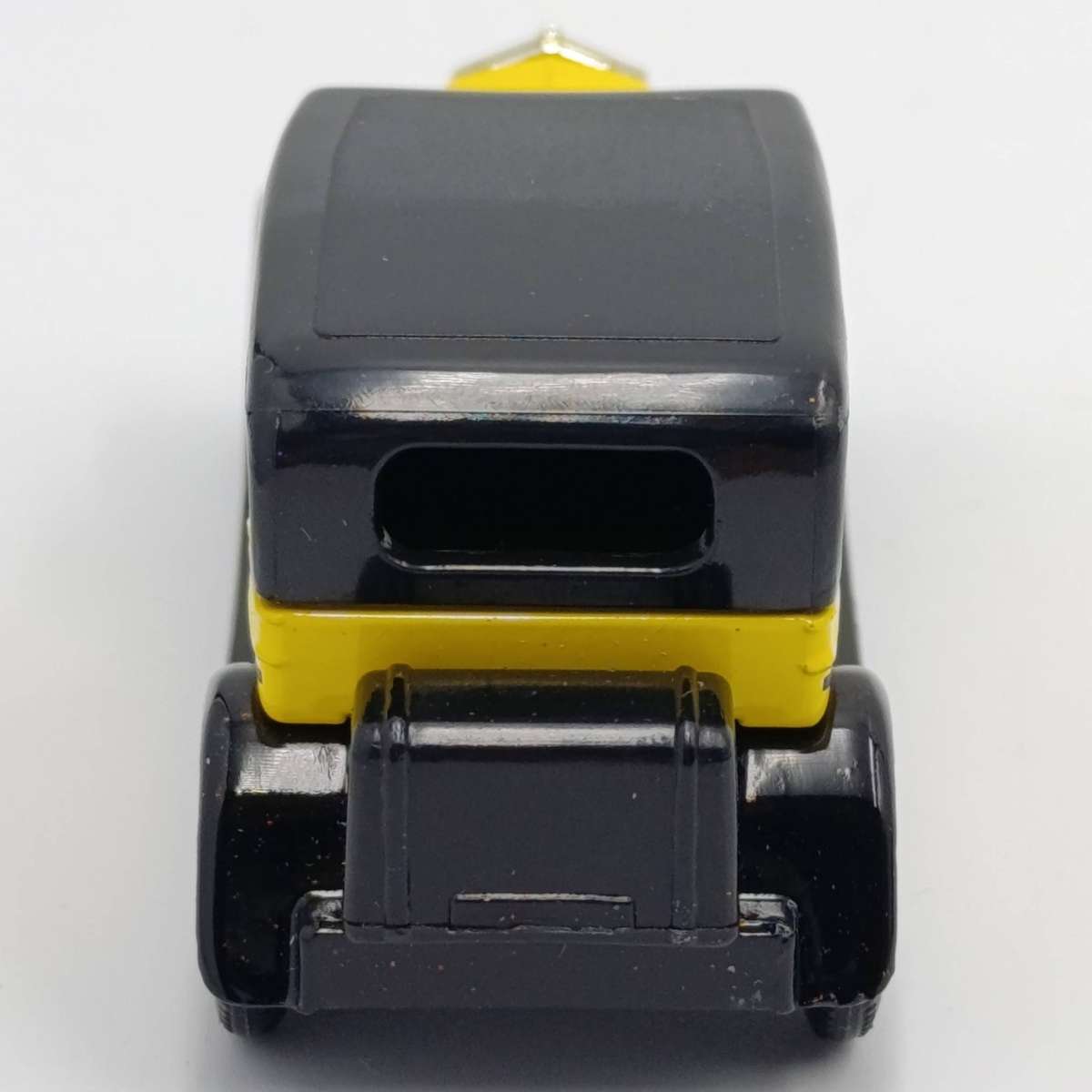 Ledo 1929 Rolls-Royce Phantom II Yellow die-cast model car in box