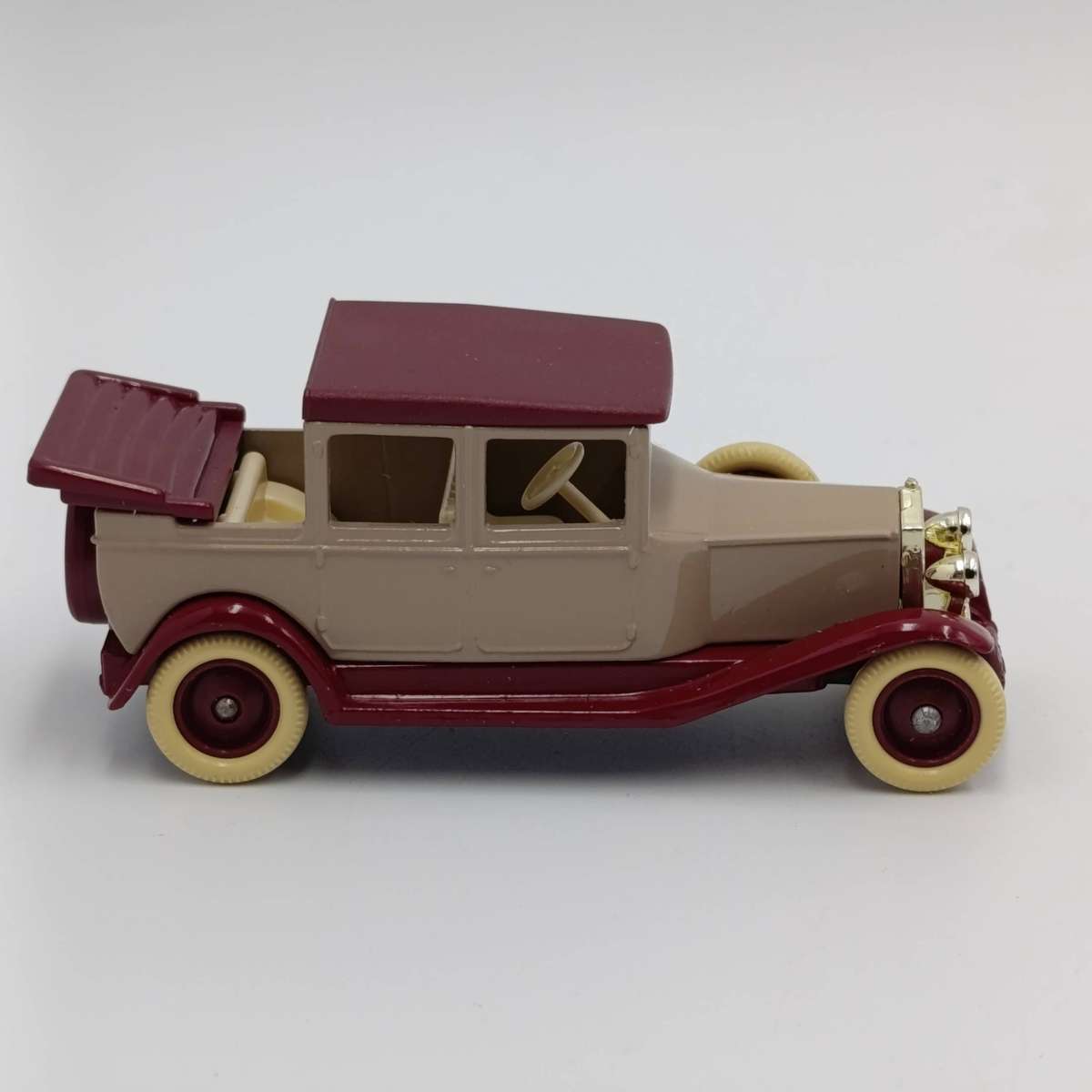 Ledo 1929 Rolls-Royce 20 HP Landaulet  die-cast model car in box