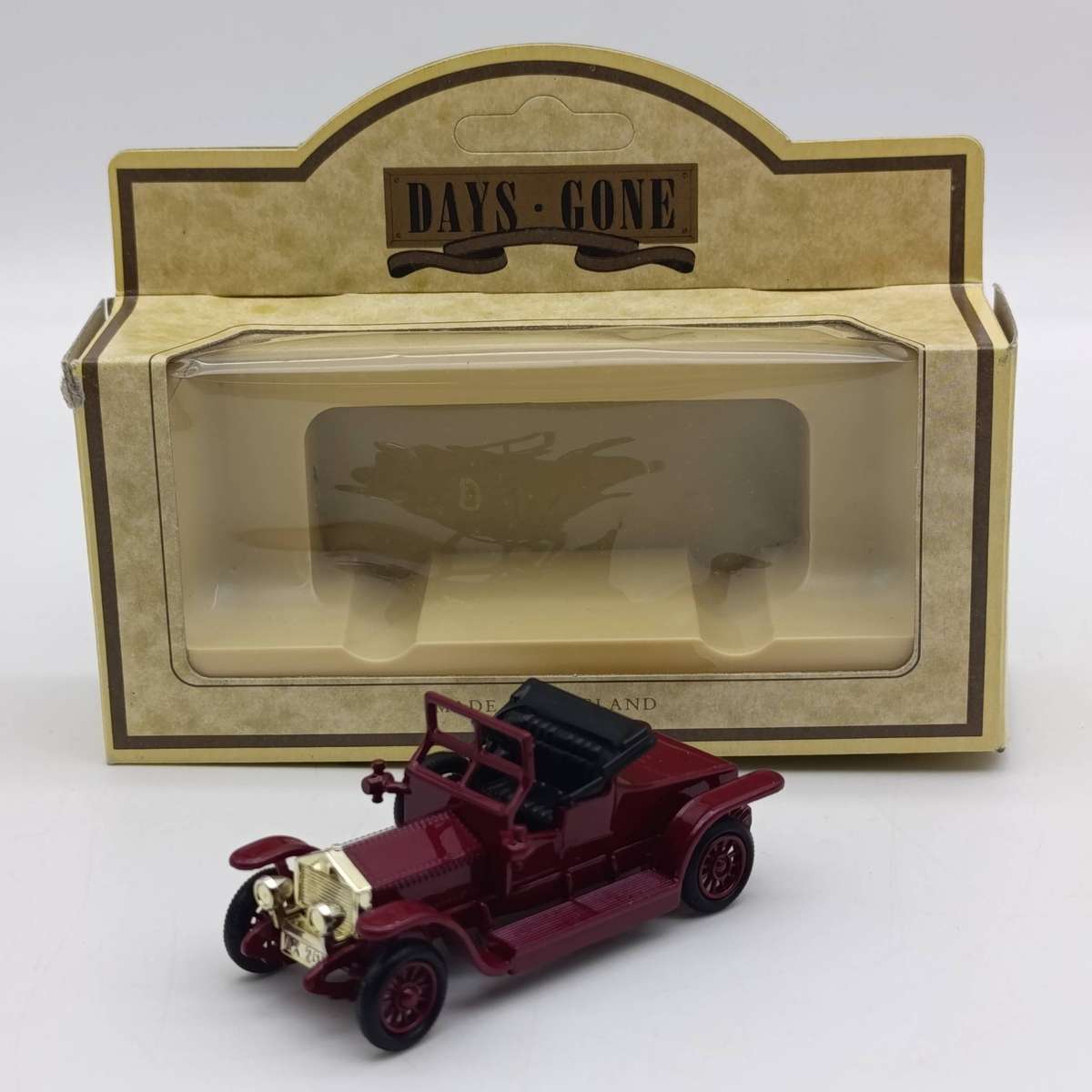 Lledo 1907 Rolls-Royce silver ghest coupe die-cast model car in box