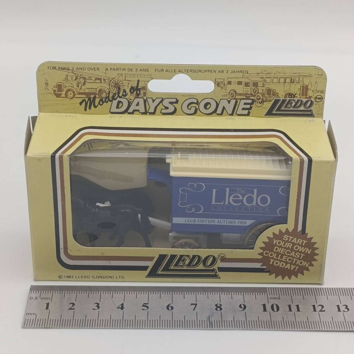 Lledo The Lledo Collection horse-drawn removal van die-cast model in box
