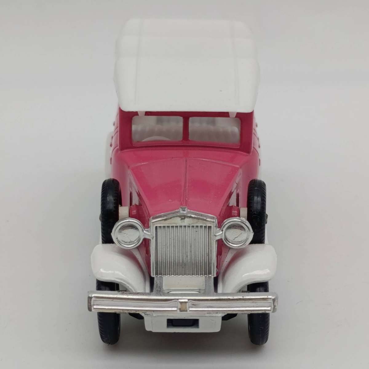 Lledo 1925 Rolls-Royce Silver ghost die-cast model car in box