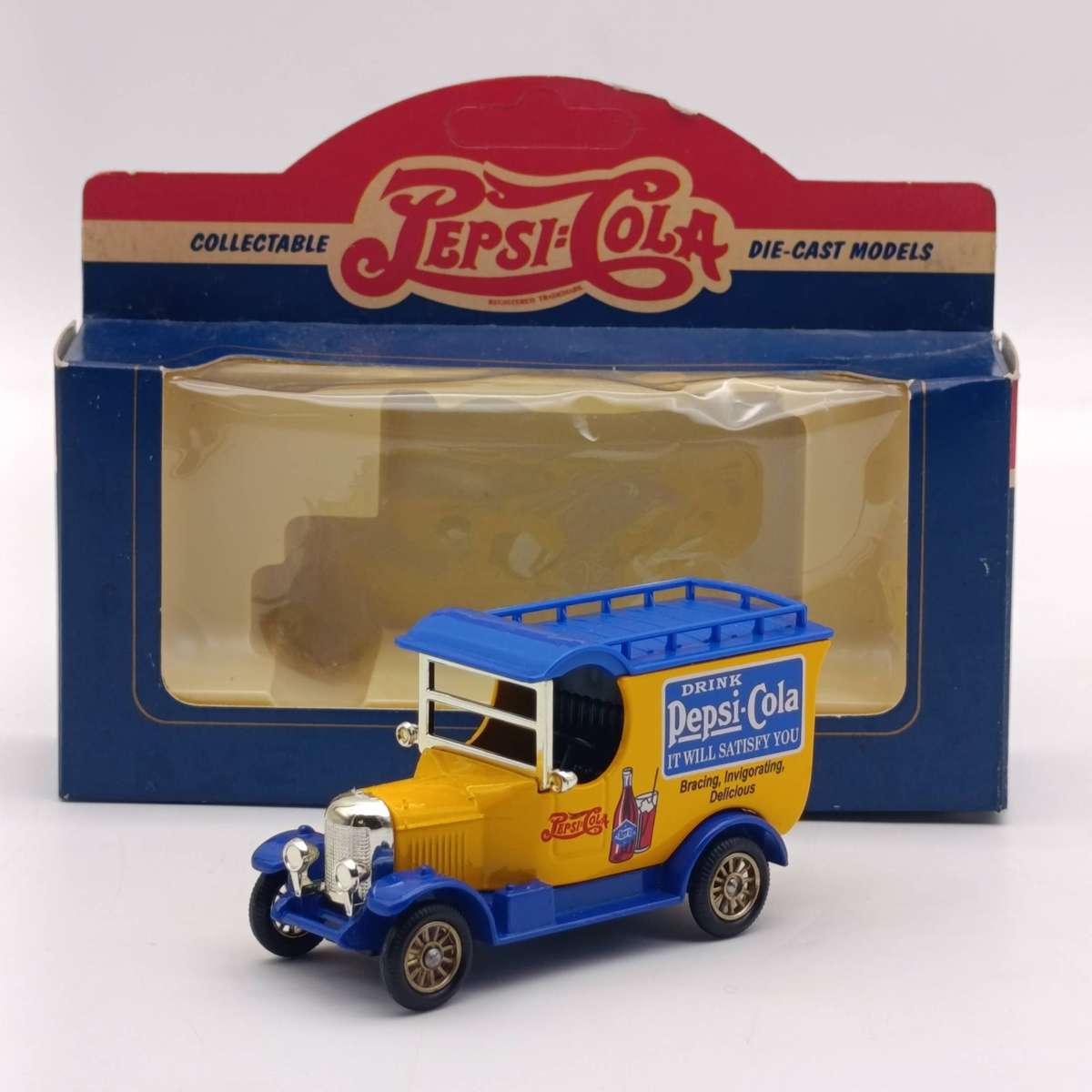 Lledo 1926 Morris Bull nose Pepsi-Cola delivery van model car in box