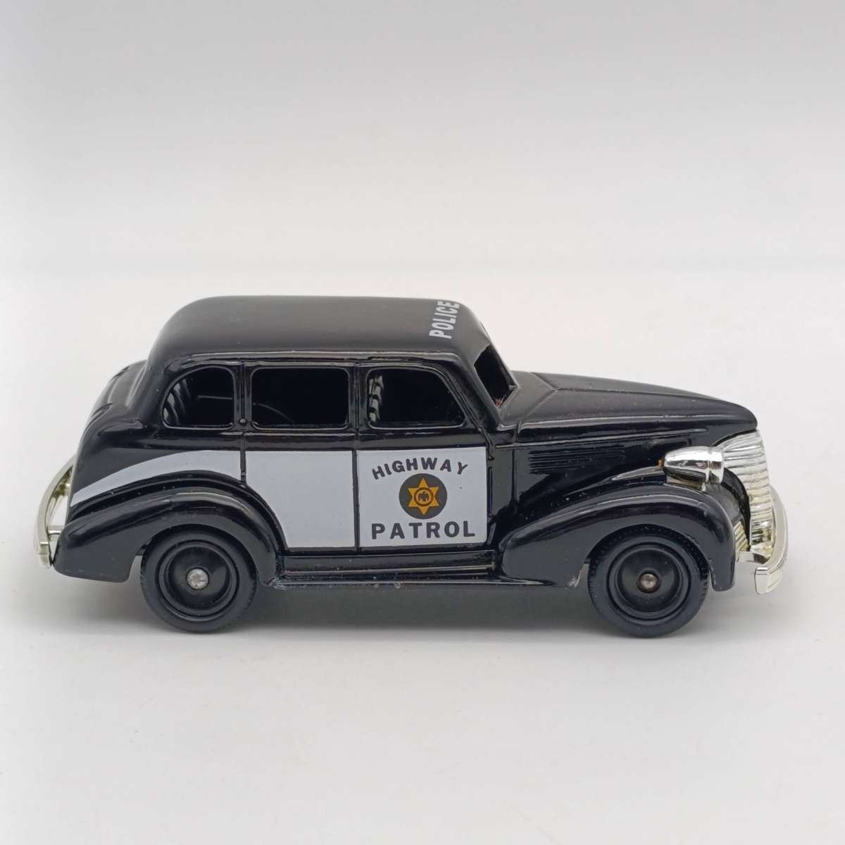 Lledo 1939 Chevrolet Highway Patrol car die-cast model in box