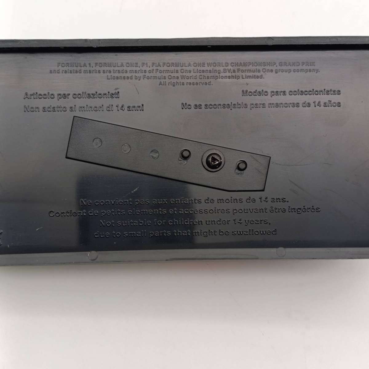 Formula 1 McLaren Mp 4/4 1988 die-cast model car in box - #12 Ayrton Senna