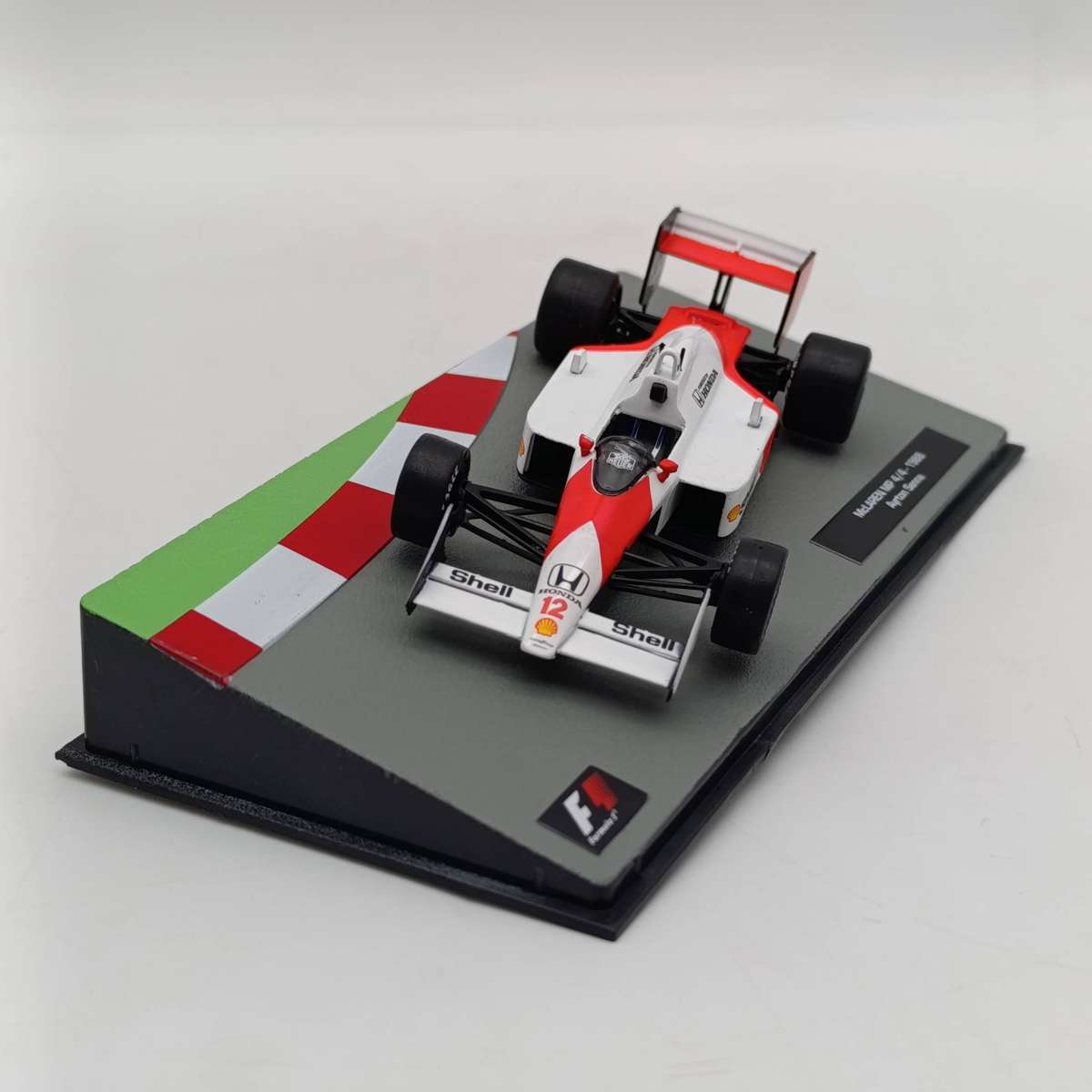 Formula 1 McLaren Mp 4/4 1988 die-cast model car in box - #12 Ayrton Senna