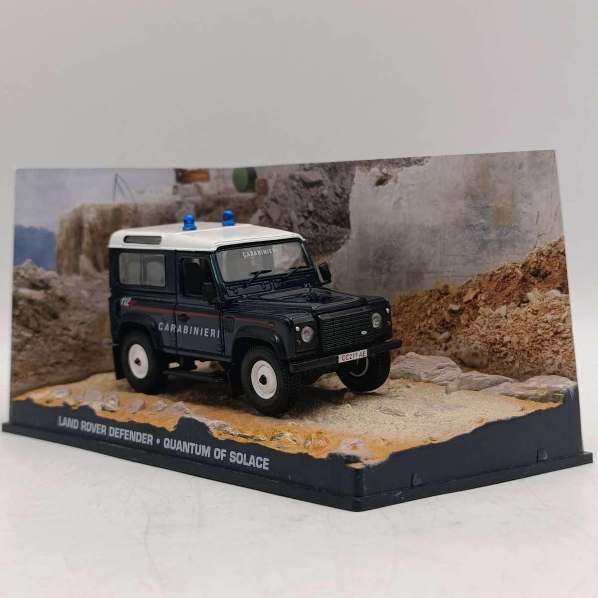 James Bond 007 Land Rover Defender model car - Quantum of Solace