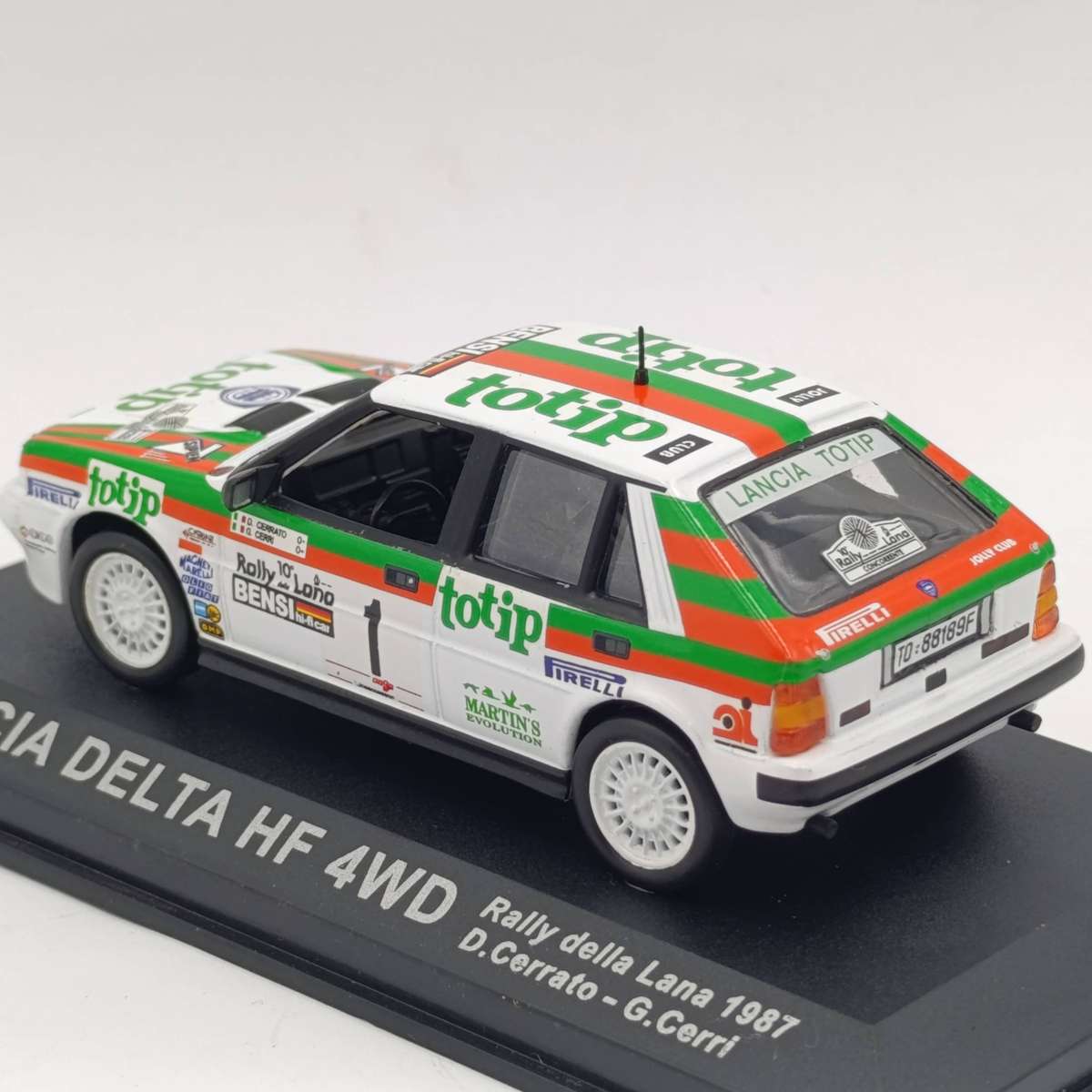 Lancia Delta HF 4WD die-cast rally model car - scale 1/43