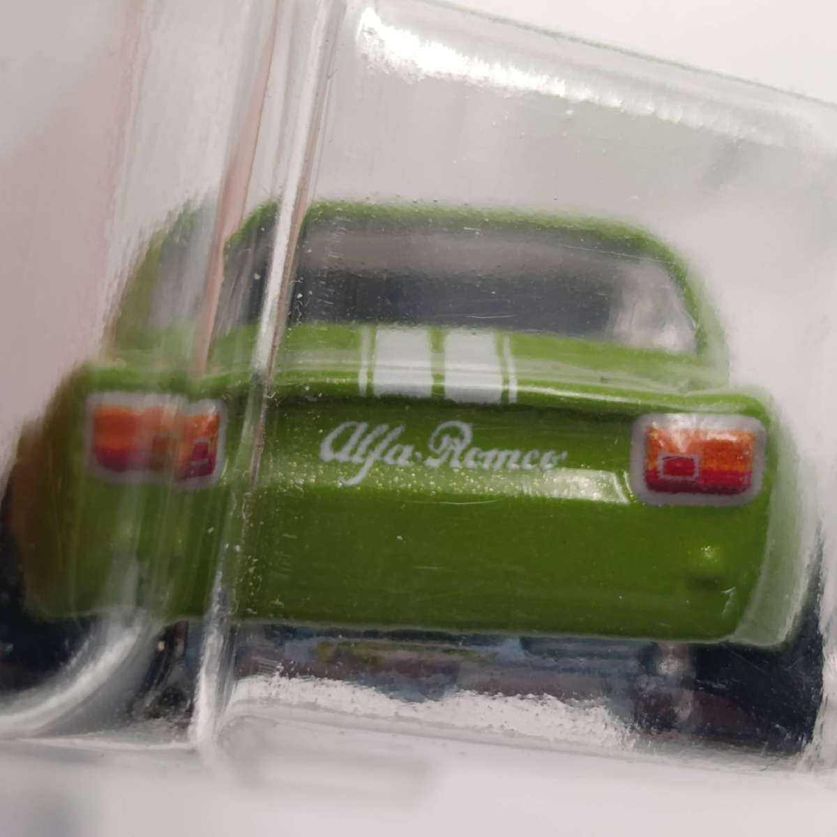 Hot Wheels EuroSpeed Alfa Romeo Giulia Sprint GTA Real Riders Sealed