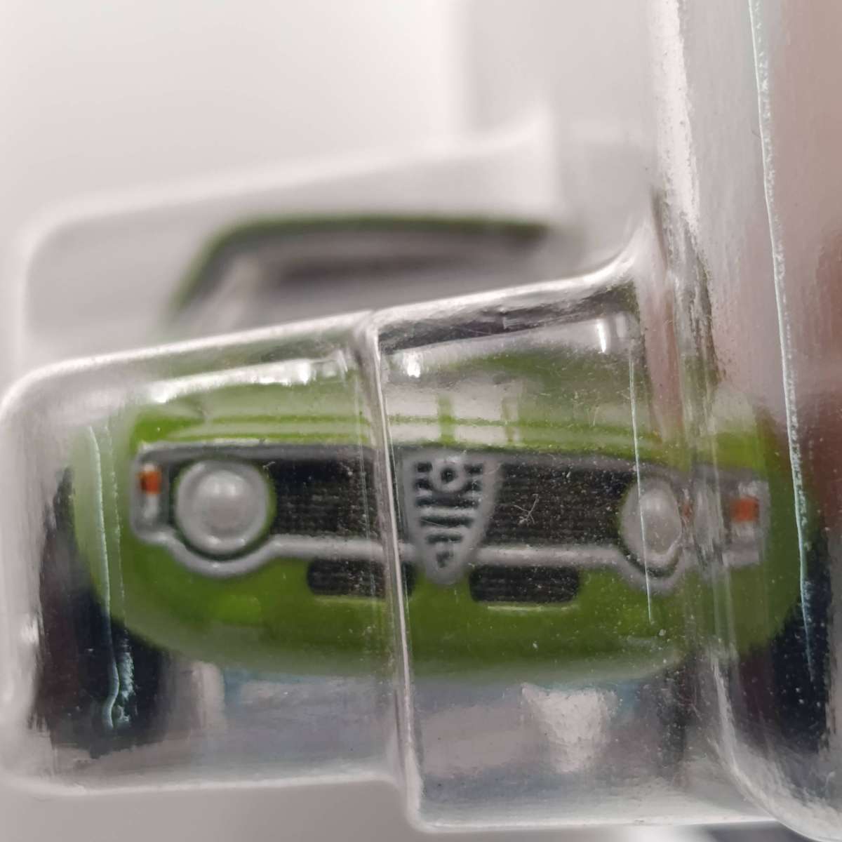 Hot Wheels EuroSpeed Alfa Romeo Giulia Sprint GTA Real Riders Sealed