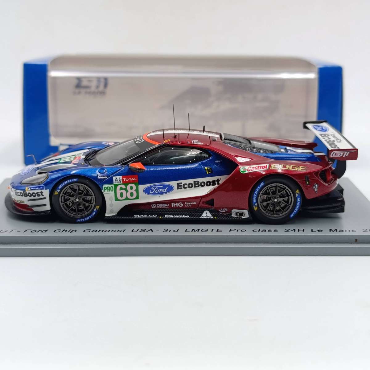 Spark Ford GT 2018 Le Mans GTE Pro class #68 race car model - scale 1/43