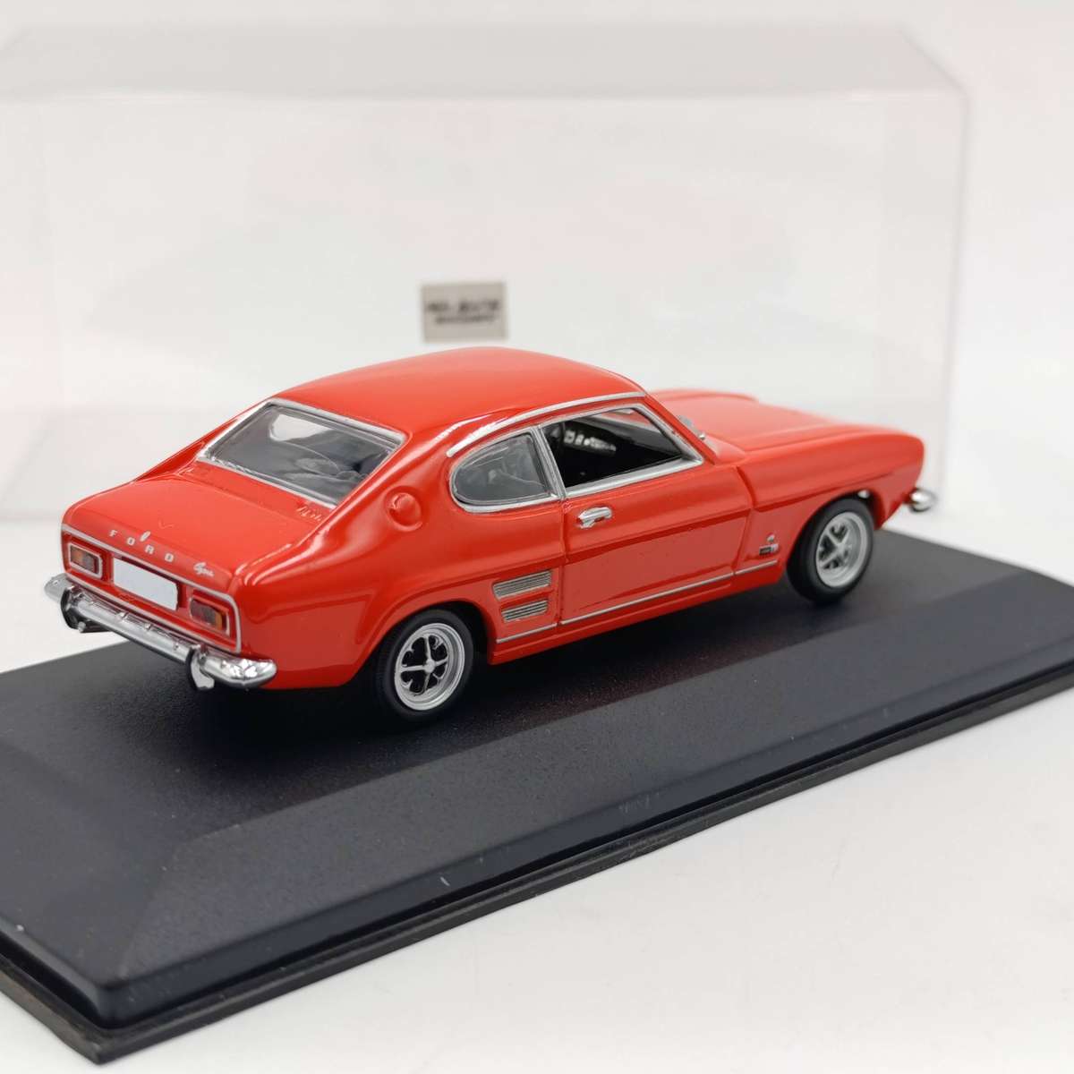 MiniChamps Ford Capri MK1 die-cast model car - scale 1/43