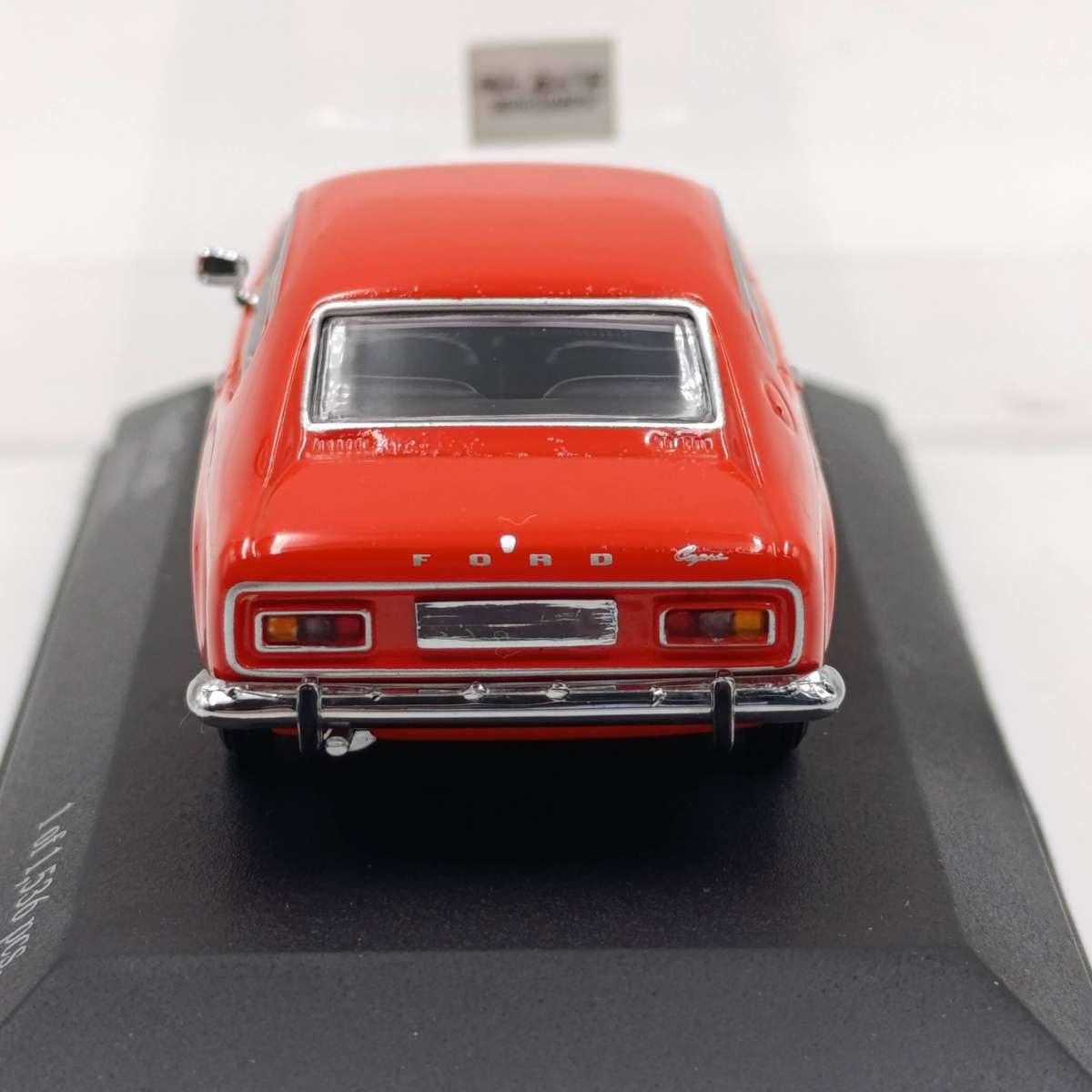 MiniChamps Ford Capri MK1 die-cast model car - scale 1/43