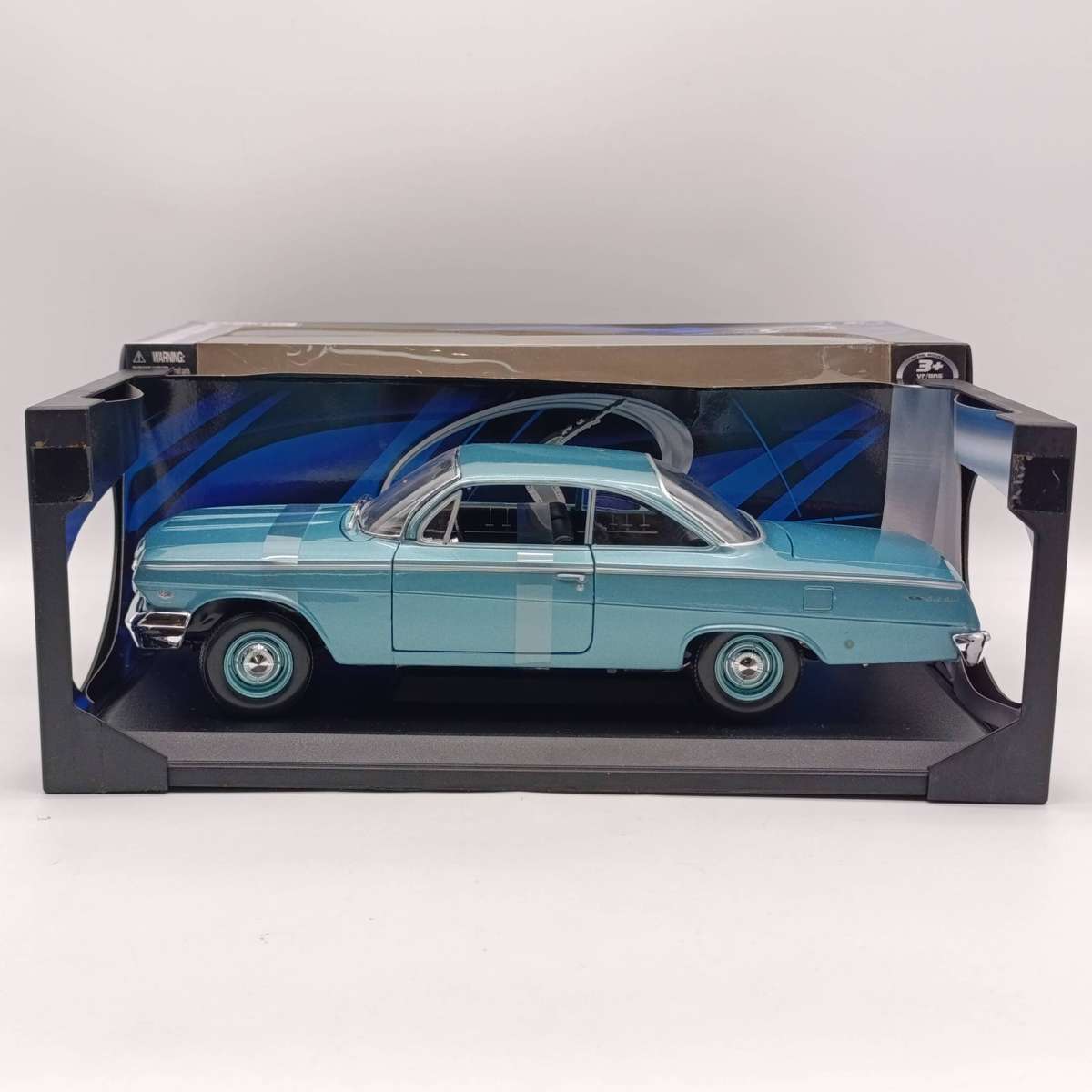 Maisto 1962 Chevrolet Bel Air die-cast model car - scale 1/18