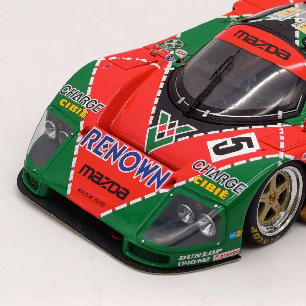 AutoArt Mazda 787B Le Mans 24h 1/18 Die-Cast Race Car Model - Missing Mirrors