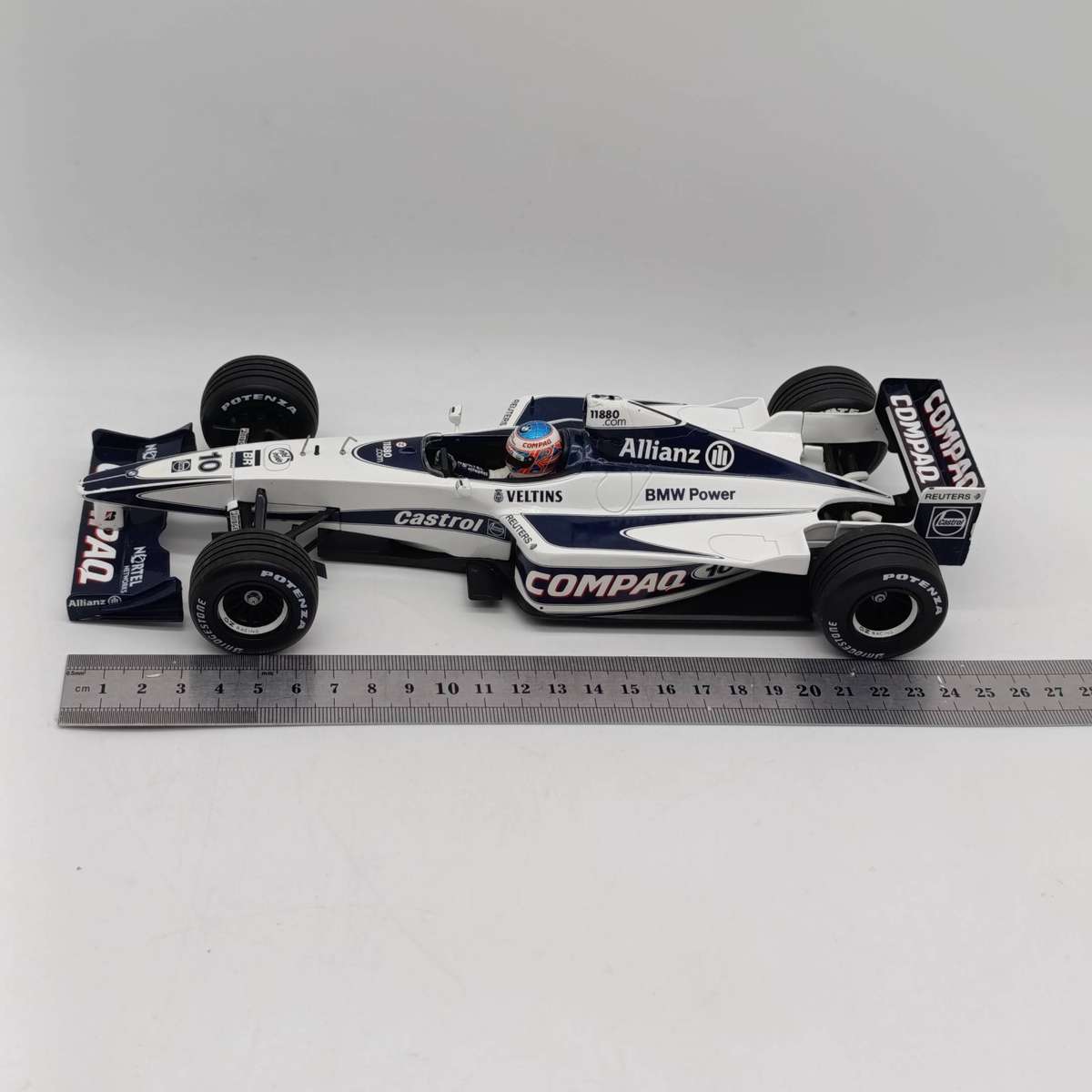 MiniChamps 2000 Williams BMW FW22 #10 Formula 1 Race Car Model 1/18 Scale