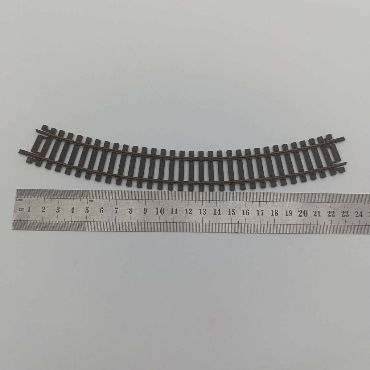 Lot of 15 Lima HO scale curved railway tracks