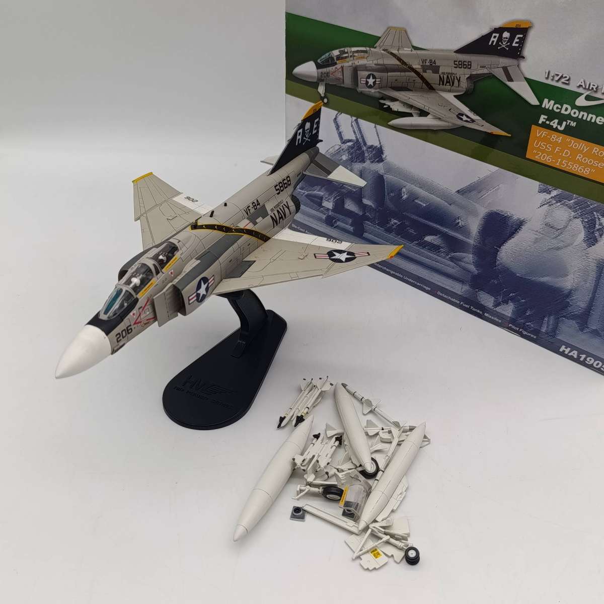 HobbyMaster MoDonnell Douglas F-4J  VF-84 Jolly Rogers die-cast model plane in box - scale 1/72