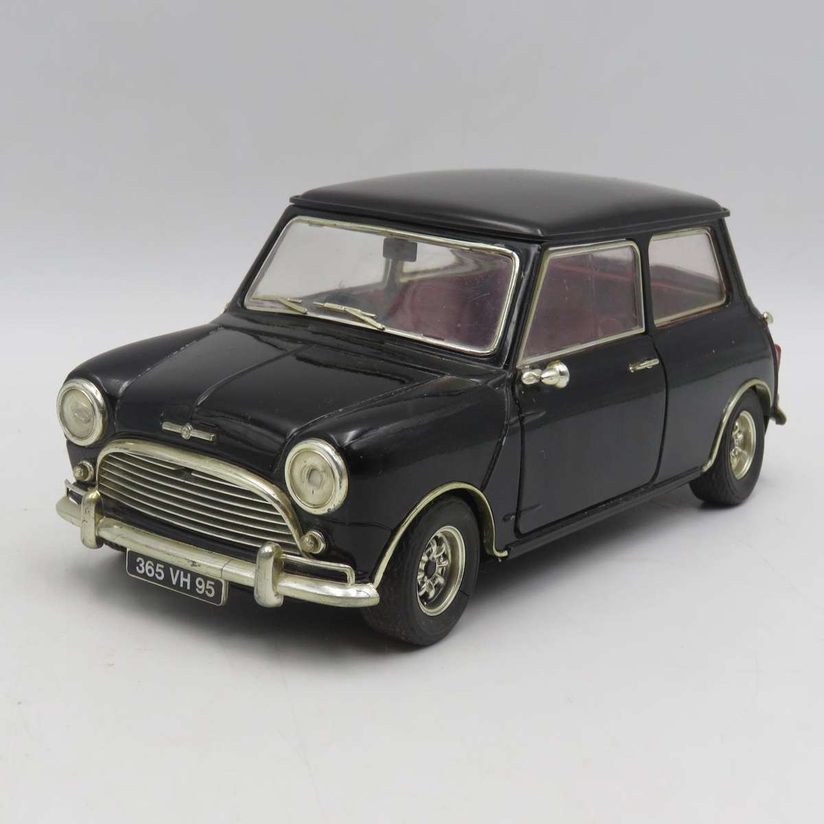 Solido Mini Cooper S die-cast model car - Scale 1/16