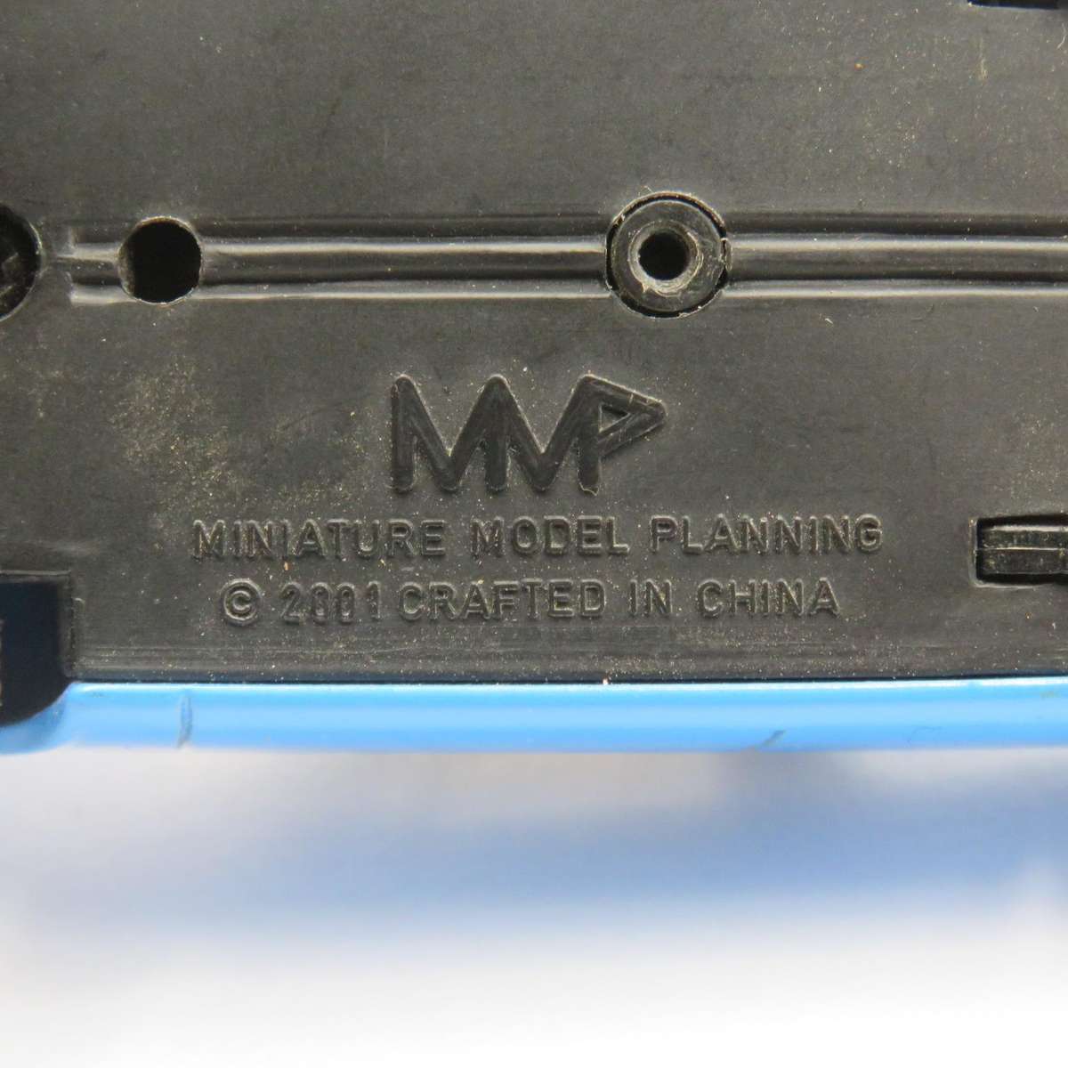 Miniature model planning Datsun Sunny pickup truck - no mirrors