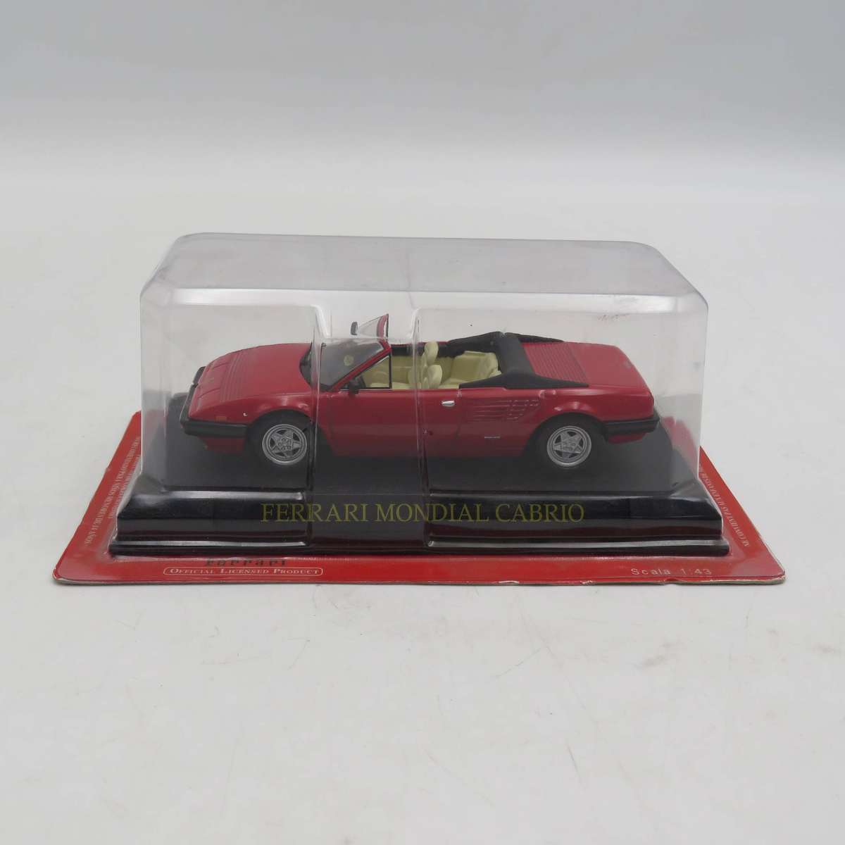 1985 Ferrari Mondial Cabrio die-cast model car - scale 1/43