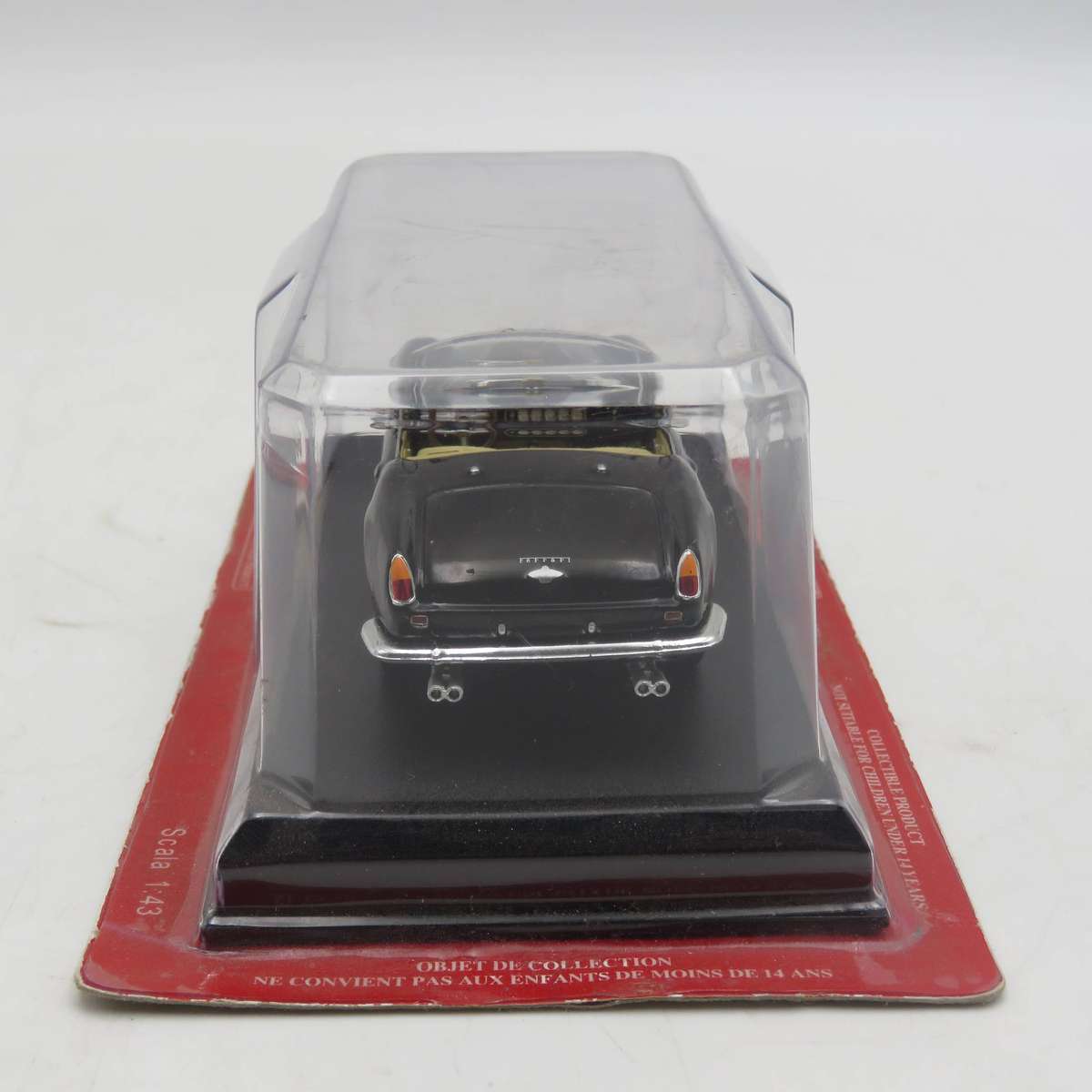1957 Ferrari 250 GT California die-cast model car - scale1/43