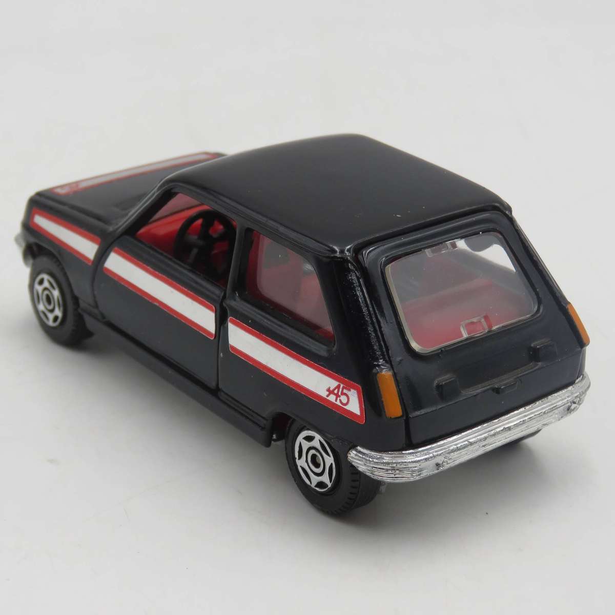 Corgi Renault TS die-cast Model car - Scale 1/36