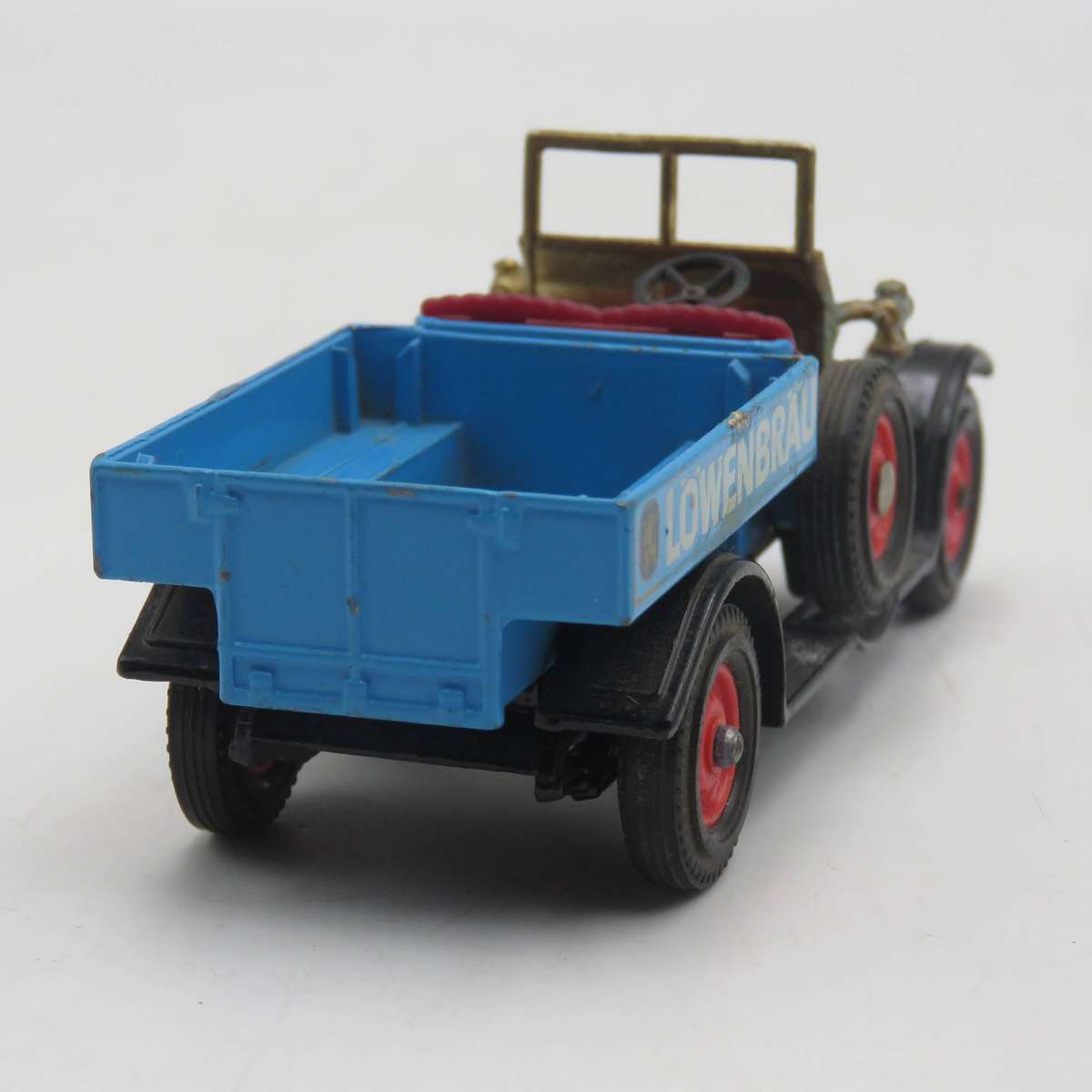 Matchbox Models of Yesteryear Crossley Lowenbrau delivery van model car