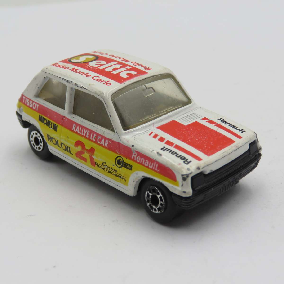 Matchbox SuperKings #21 Renault 5TL die-cast toy car