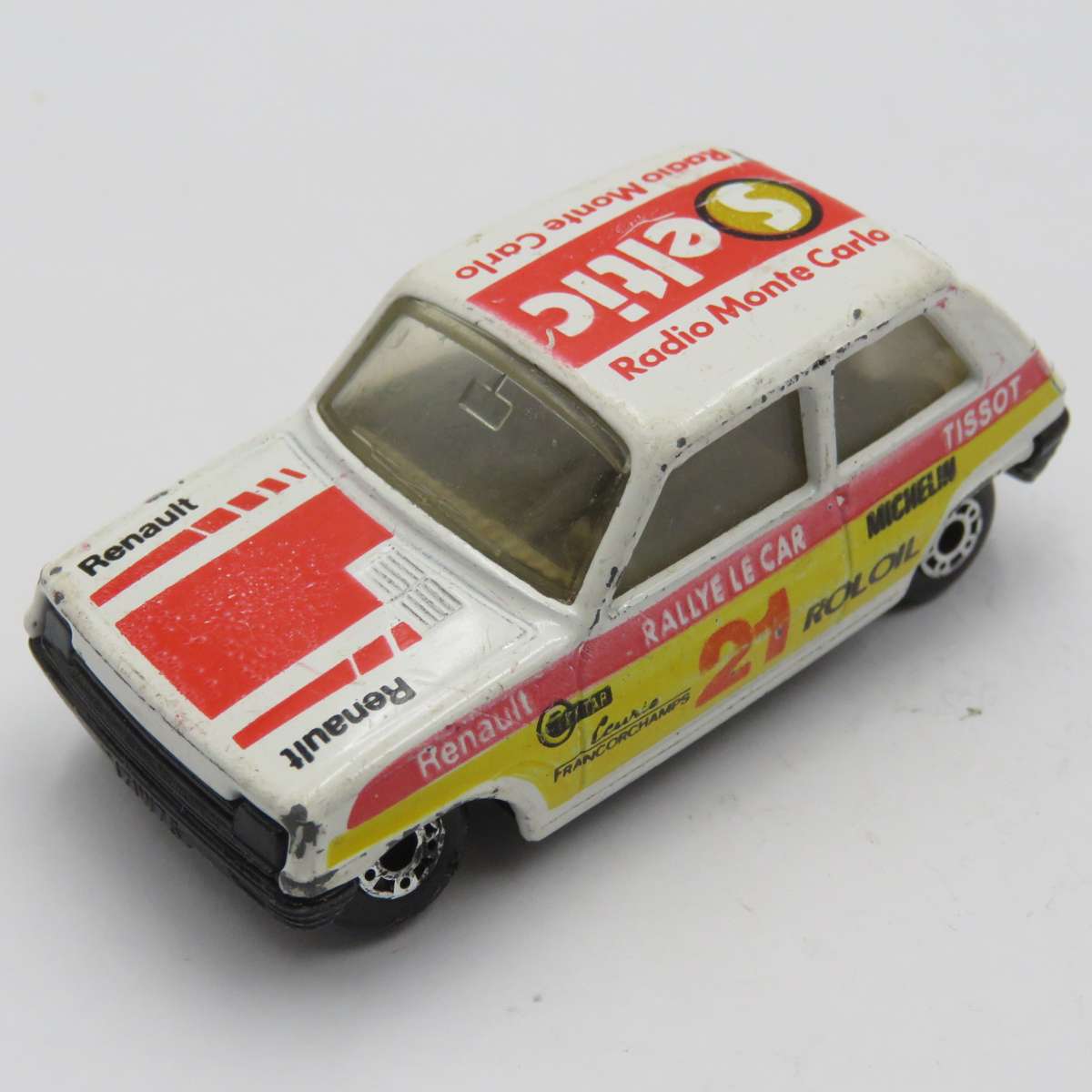 Matchbox SuperKings #21 Renault 5TL die-cast toy car