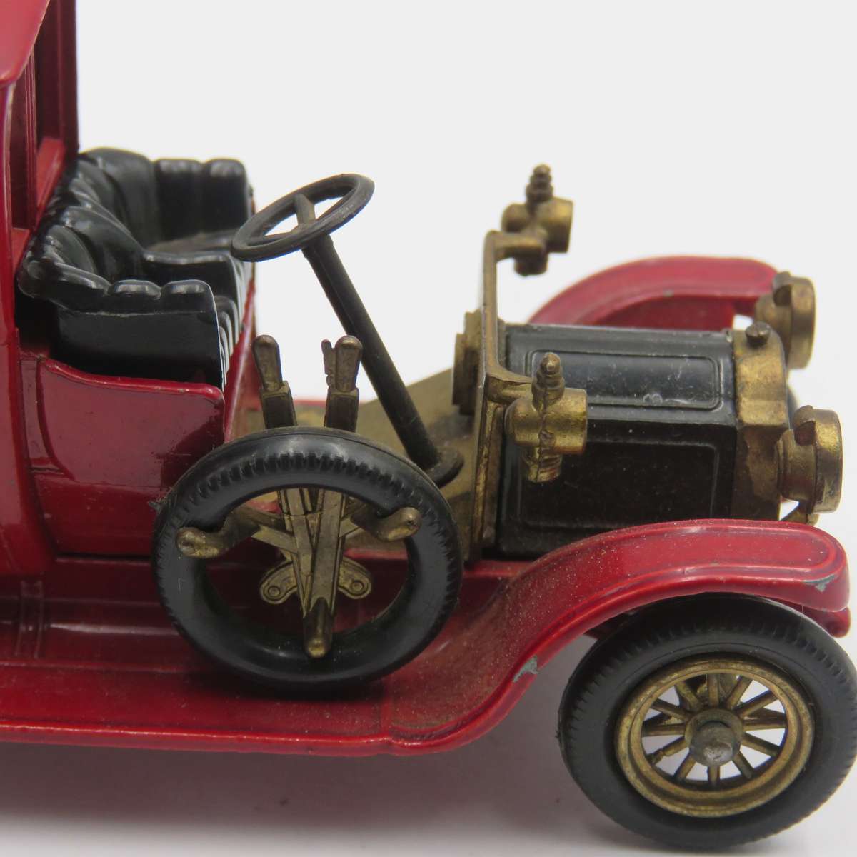 Matchbox #11 Models of Yesteryear Packard Landaulet die-cast model