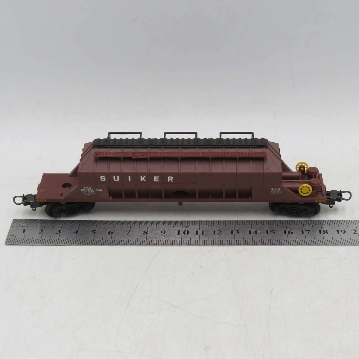 Lima SA Railway sugar transporter tanker - HO Scale