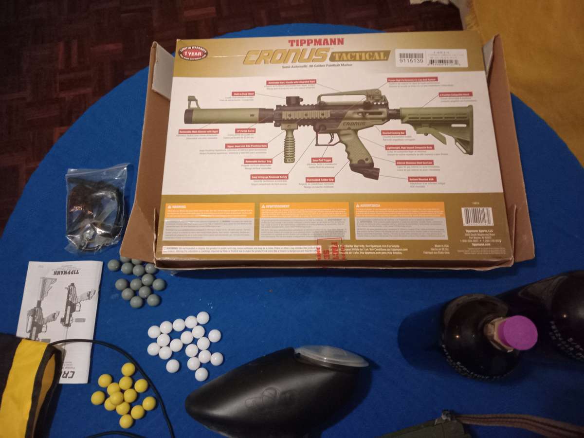 Tippmann Chronus Tactical PaintballGun,Solid Ammo,Co2 tanks, Co2 onoff switch and other accessories