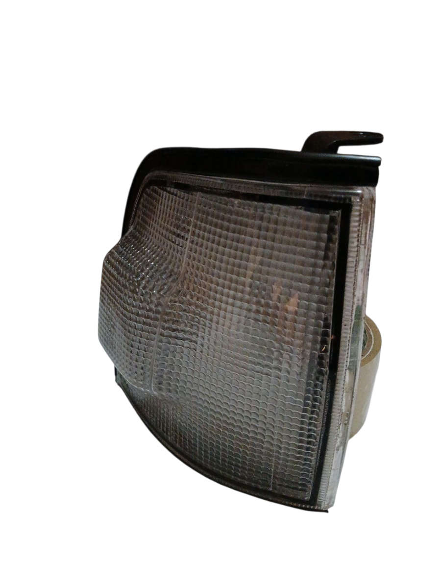 Isuzu Bakkie KB series RHS Normal Corner Lamp