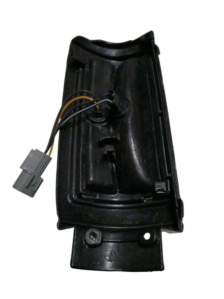 Mitsubishi L200 LHS Corner Lamp