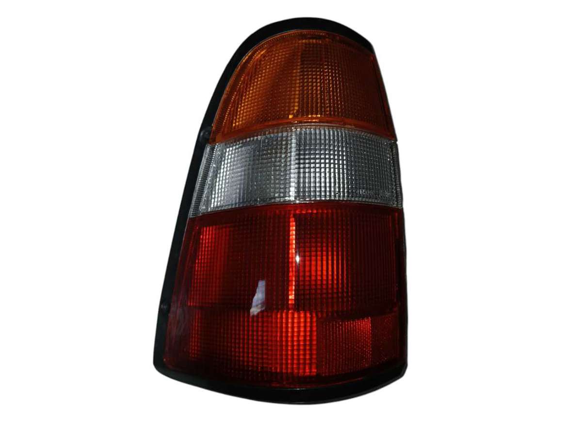 Isuzu Bakkie 1994- 05 LHS Tail Lamp Unit