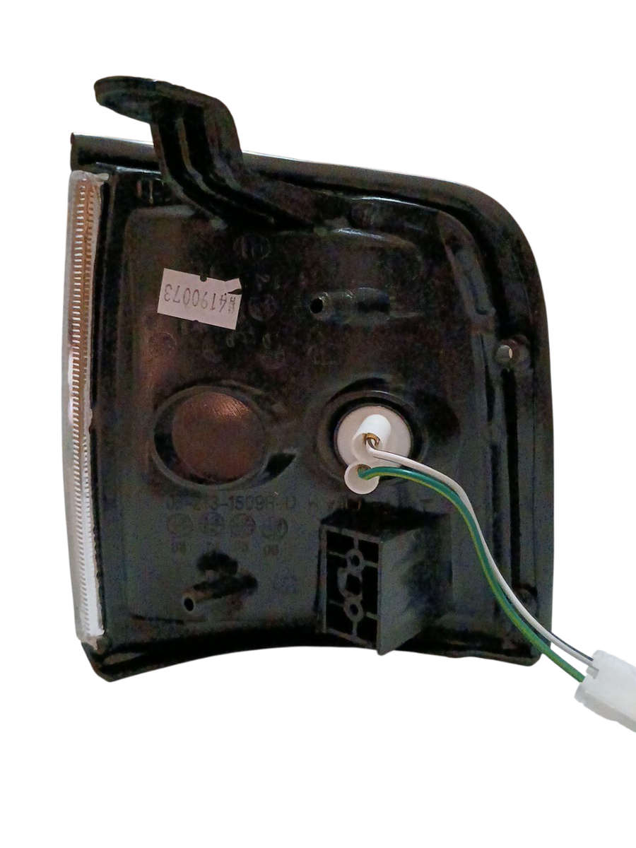 Isuzu Bakkie KB series RHS Normal Corner Lamp