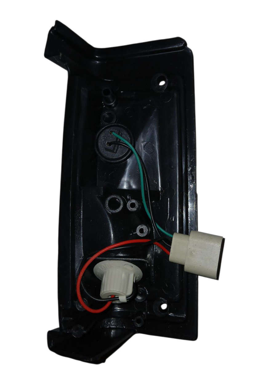 Nissan 1 Tonner RHS Corner Lamp