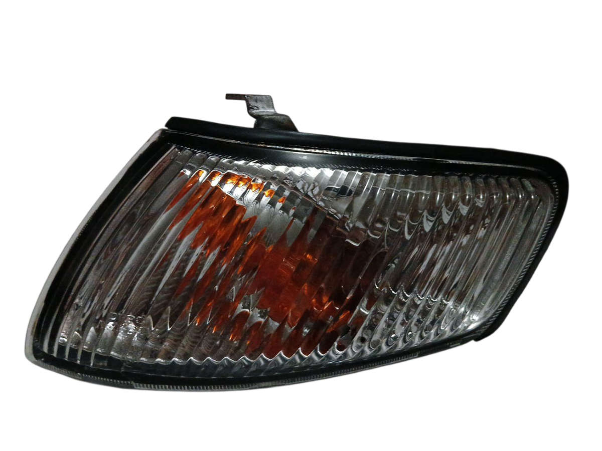 Mazda 626 MK5 LHS Corner Lamp