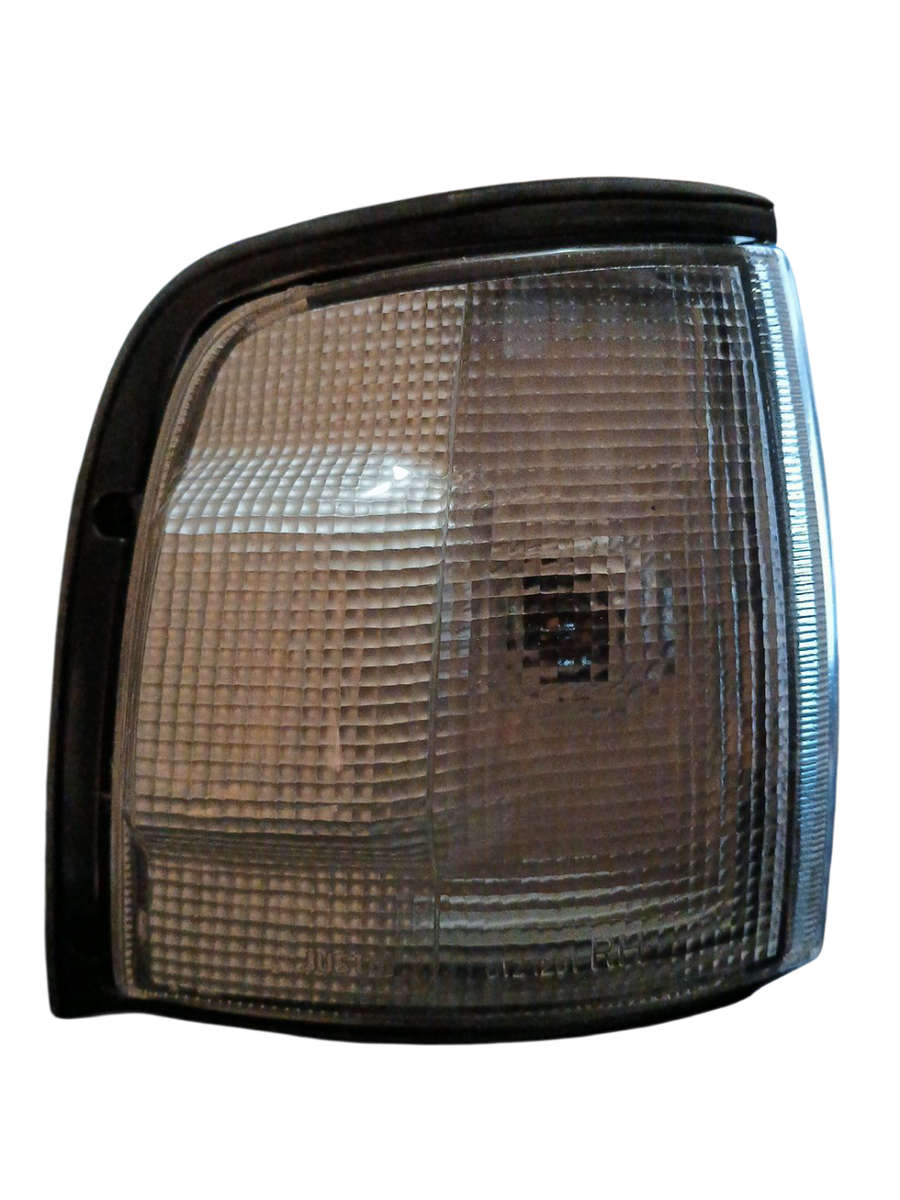Isuzu Bakkie KB series RHS Normal Corner Lamp