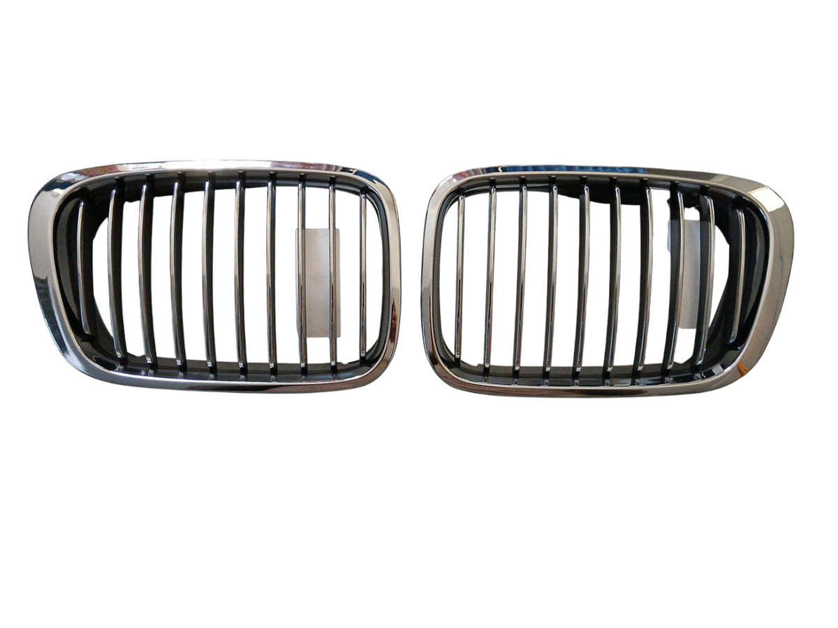 BMW e46 Front Bonnet Grill Set