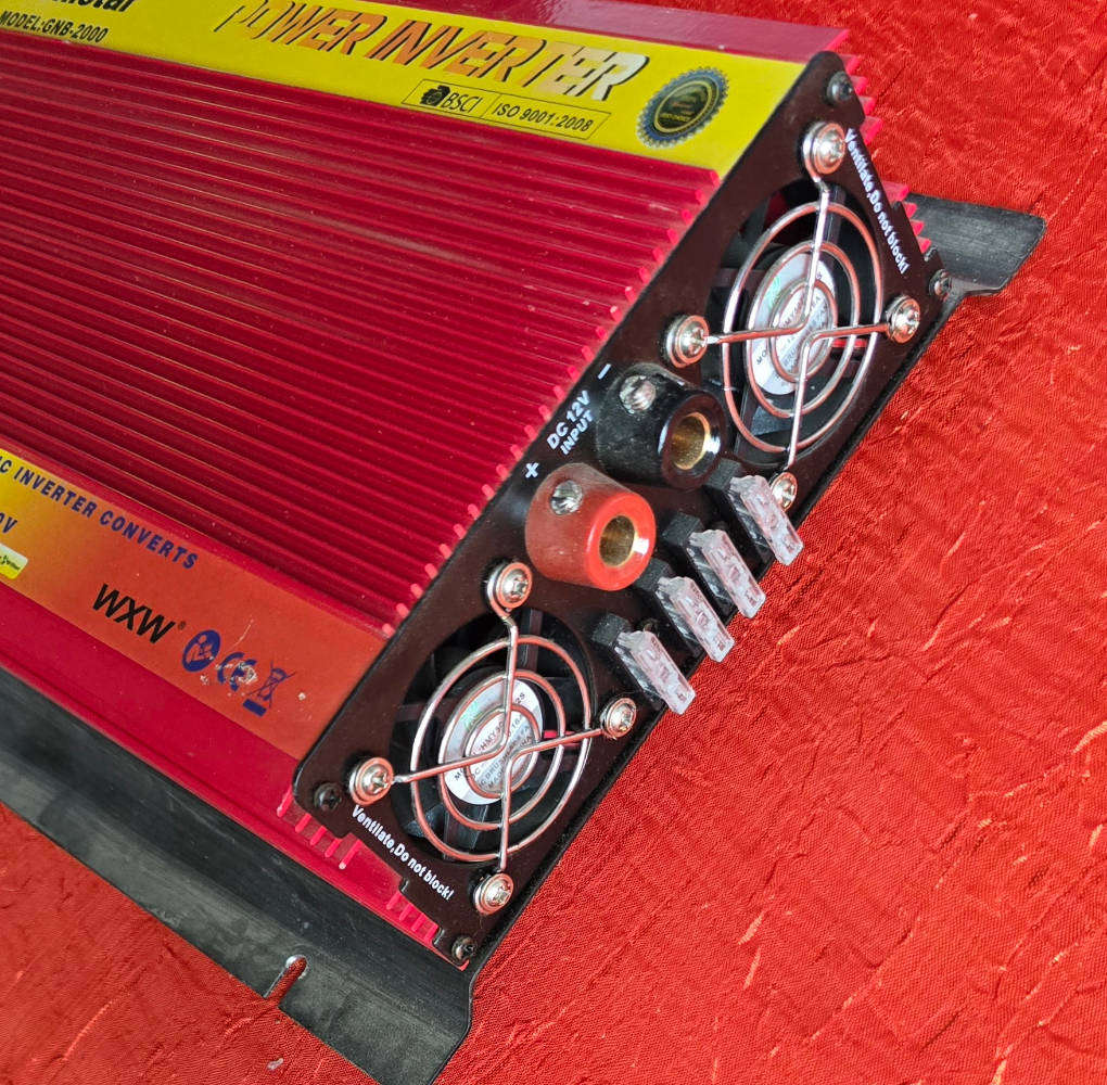 Amistar Power Inverter 2000w