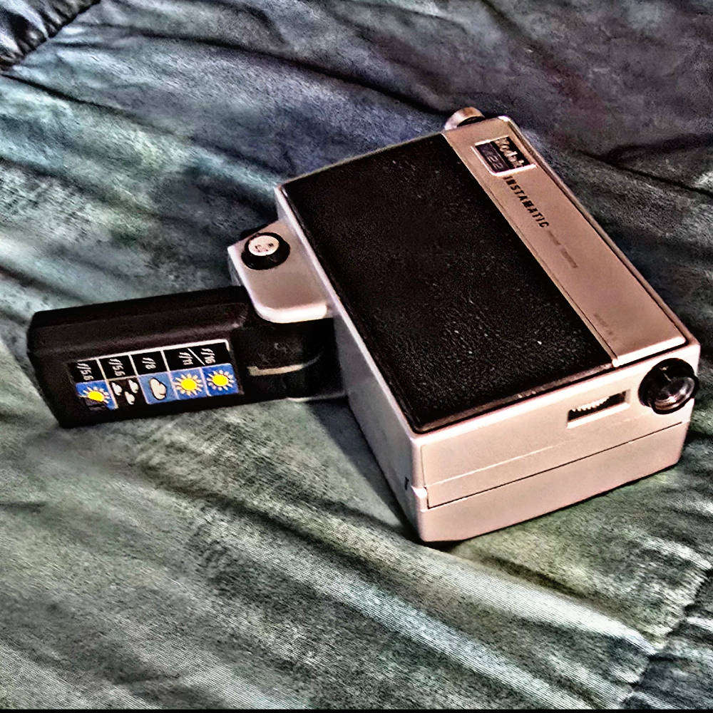 KODAK INSTAMATIC M22 Movie Camera