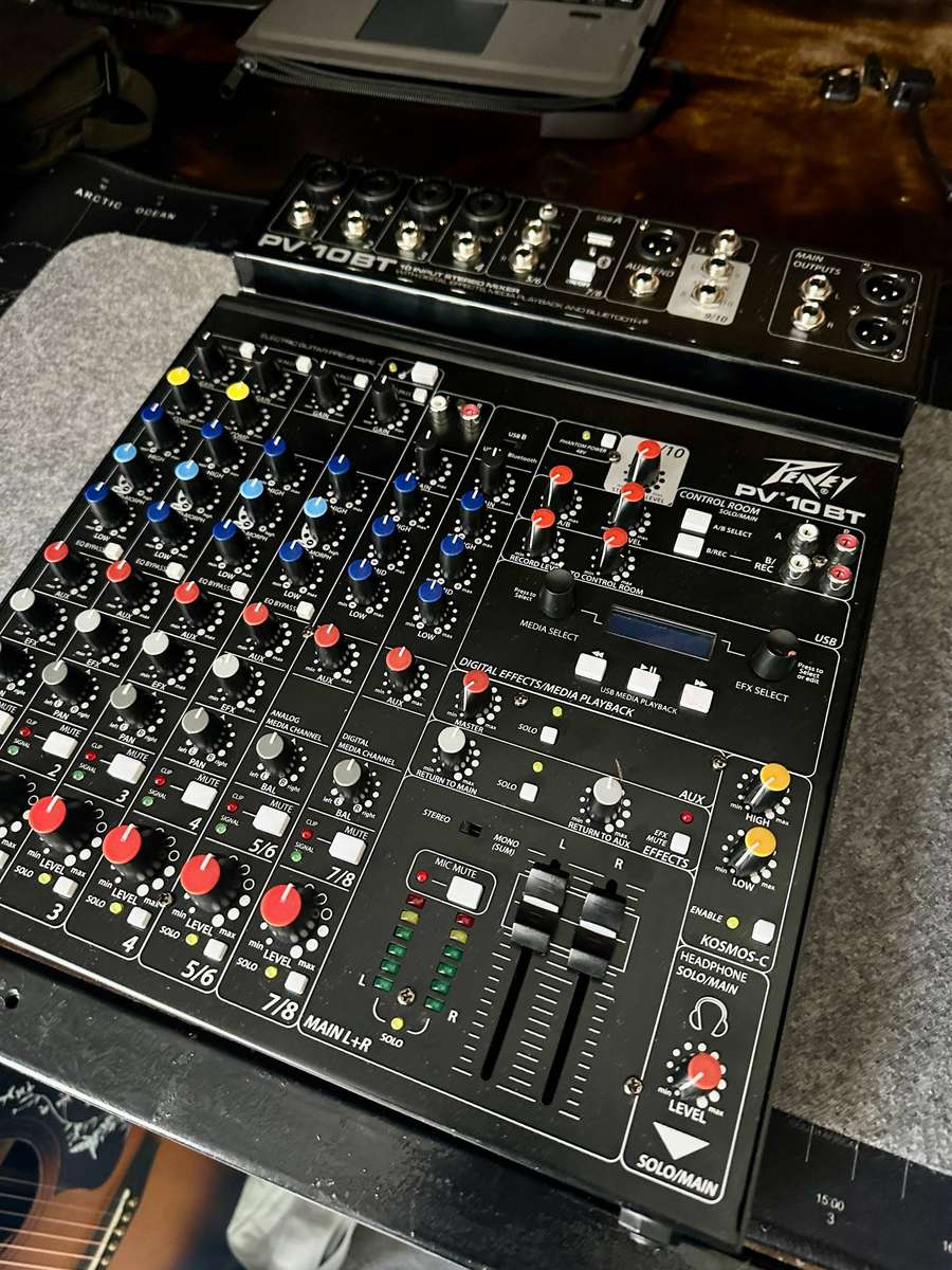 Peavey PV10BT Mixer with Bluetooth and Effects