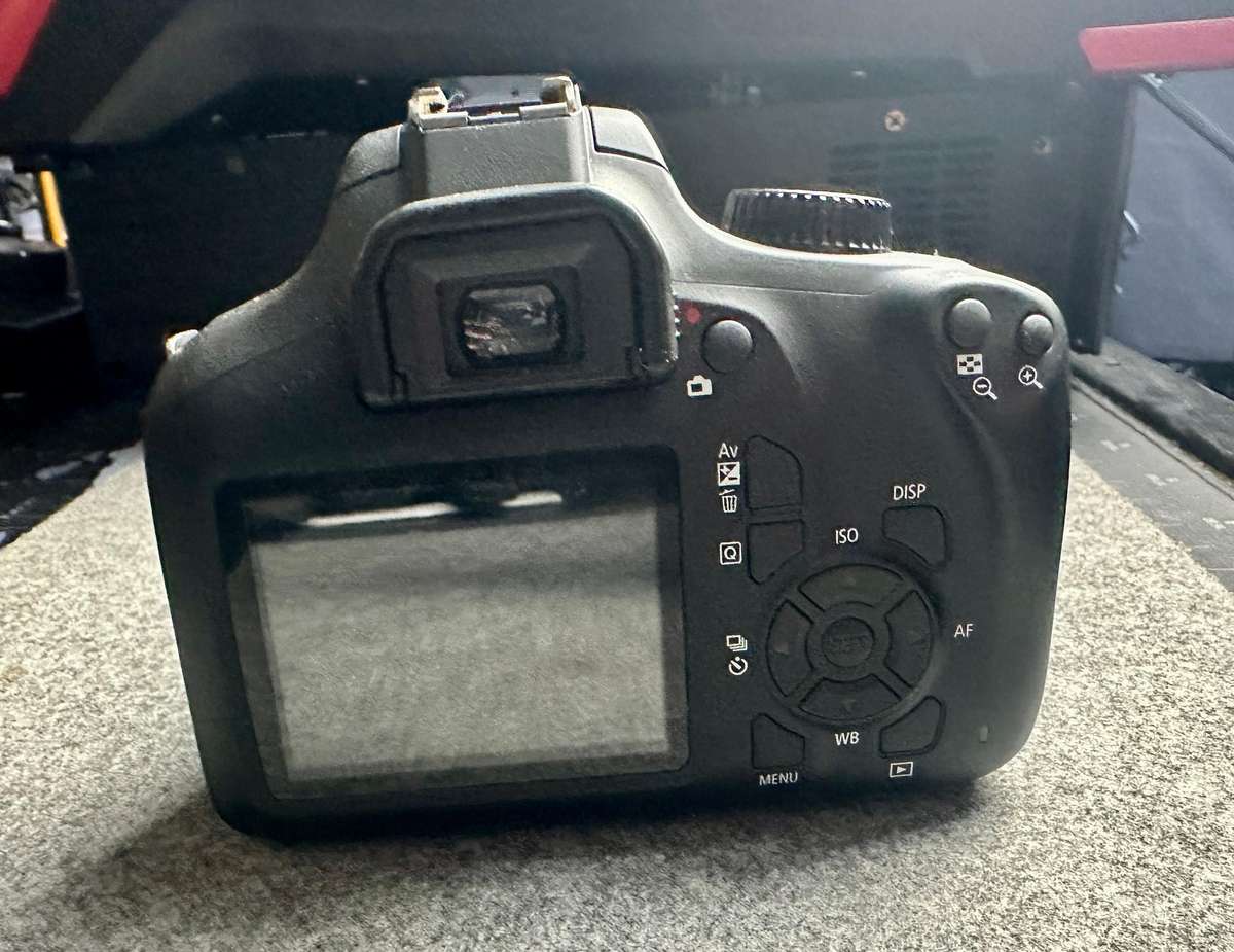 Canon EOS 4000D Starter Bundle