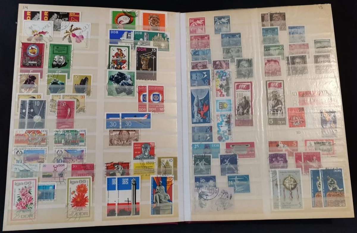 DDR - Album & 100s loose pages