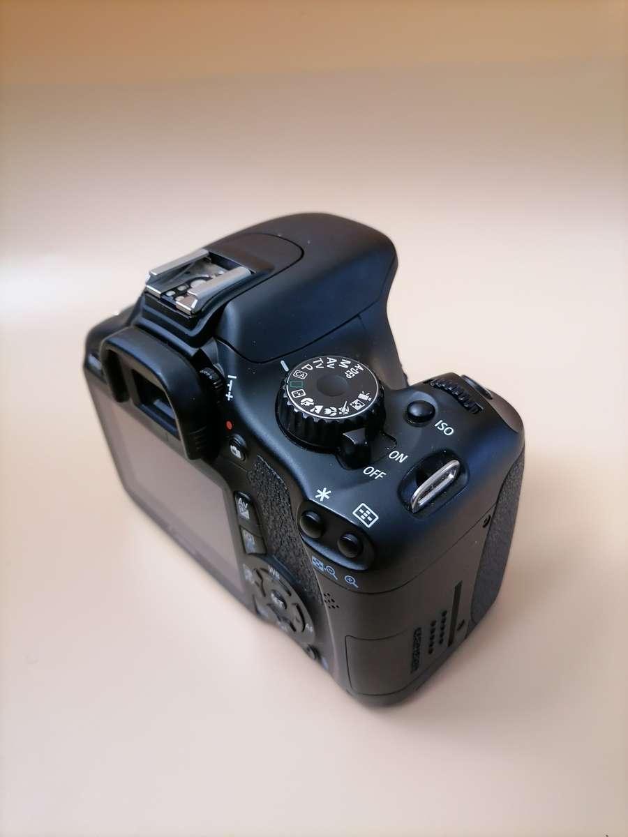 Canon EOS 550D 18MP DSLR Camera